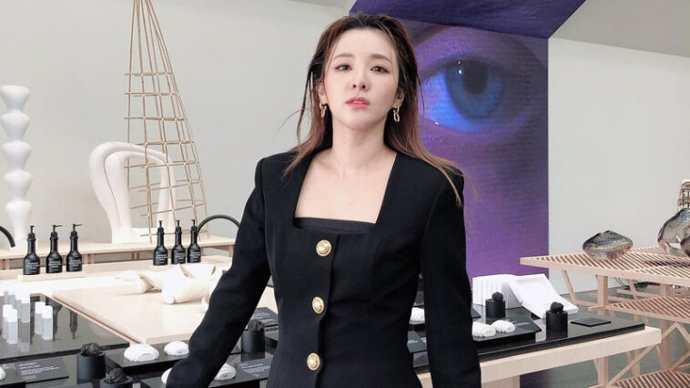 Sandara Park's Outfit on Instagram on February 19, 2021