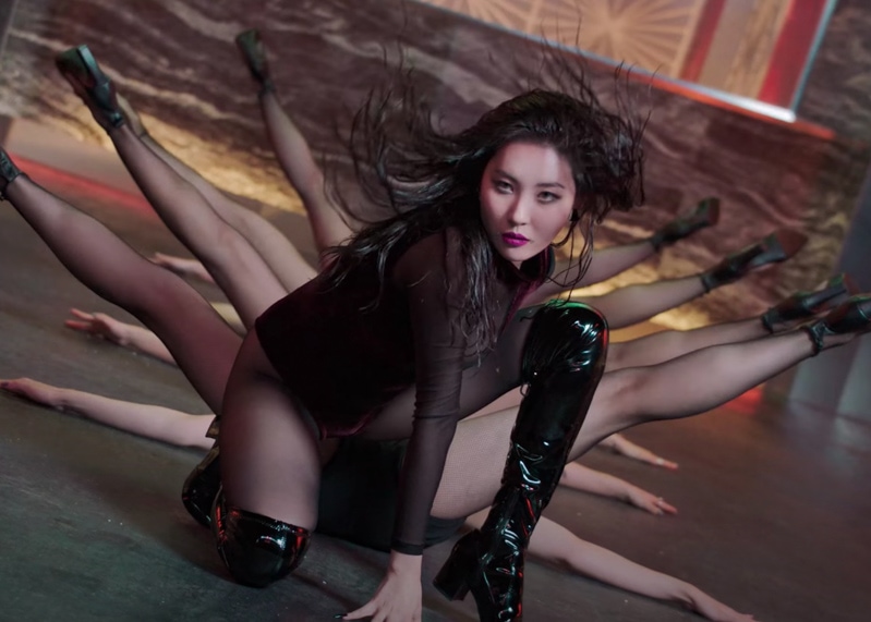 Sunmi Tail MV Kpop Fashion - Look 6