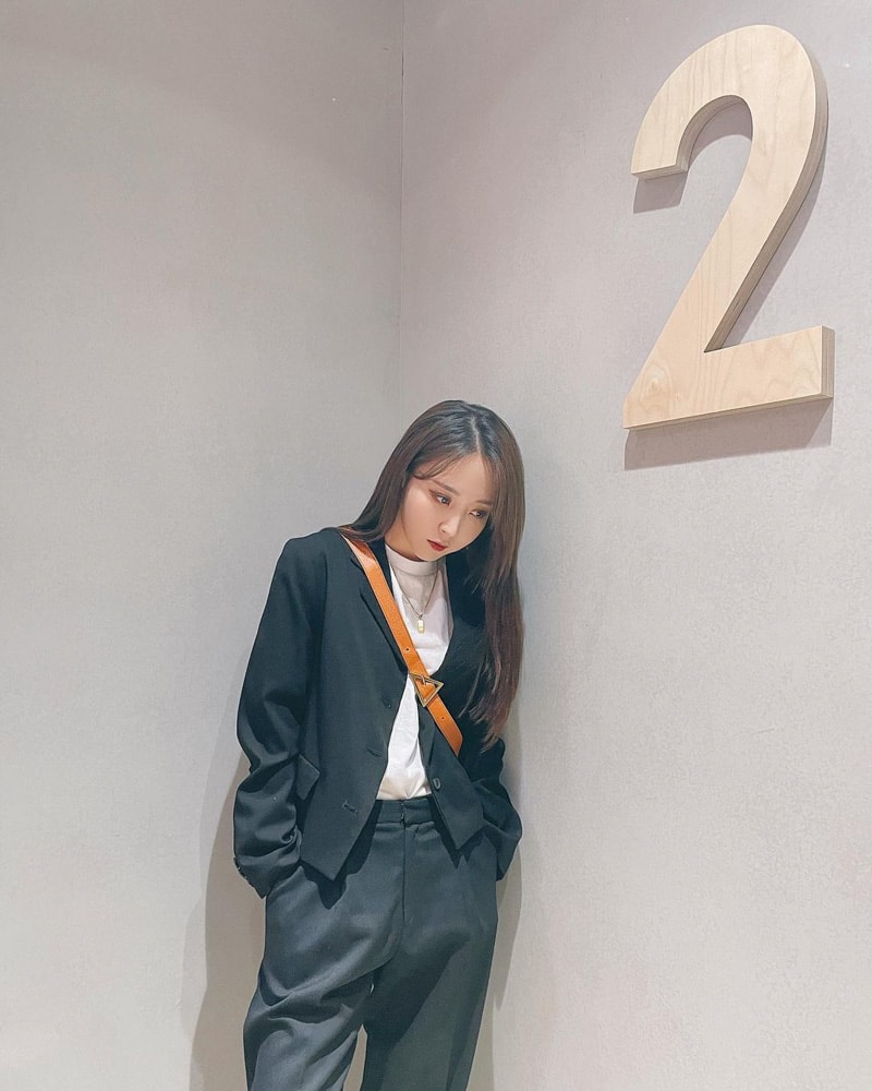 Mamamoo Moonbyul's Outfit on Instagram on March 8, 2021