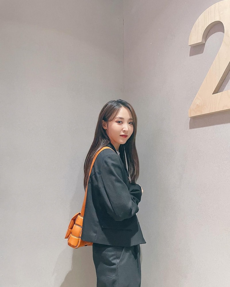 Mamamoo Moonbyul's Outfit on Instagram on March 8, 2021