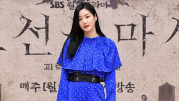 Lee Yu-Bi's Outfit at ‘Joseon Exorcist’ Press Conference on March 17, 2021
