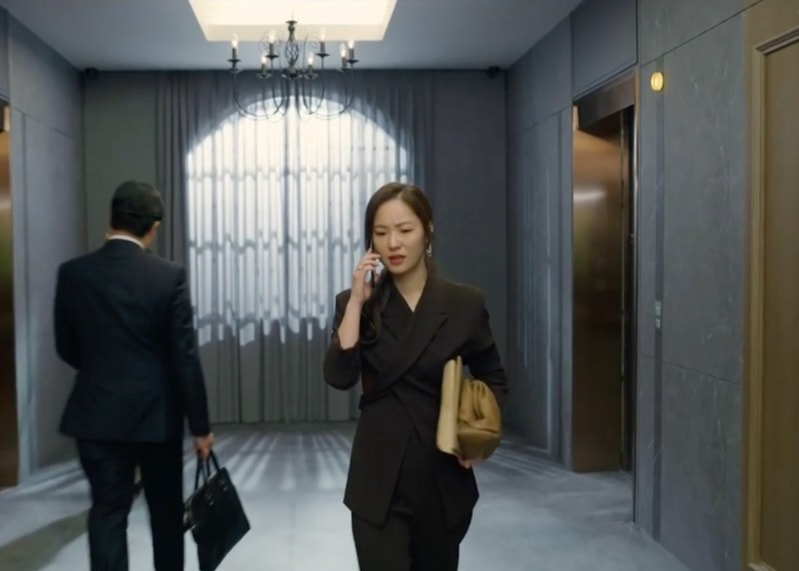 Vincenzo Episodes 1 4 Fashion Jeon Yeo Bin As Hong Cha Young