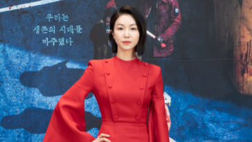 Kim Ok-bin's Outfit at ‘Dark Hole’ Press Conference on April 26, 2021