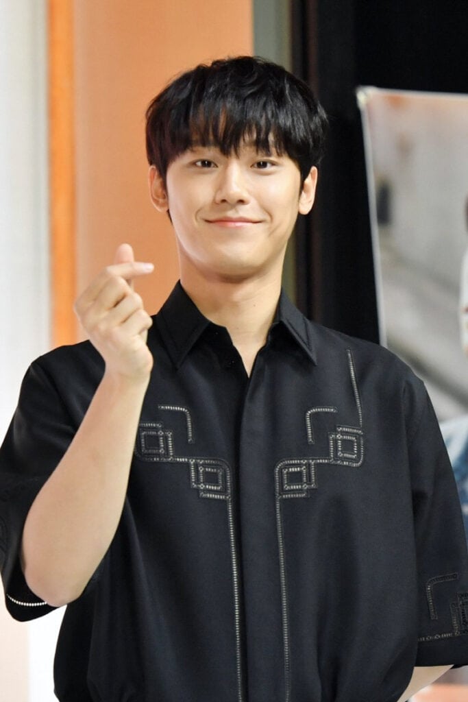 Lee Do-Hyun's Outfit at 'Youth Of May' Press Conference on May 3, 2021