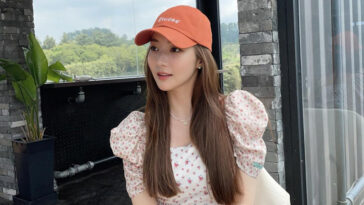 Park Min-Young's Outfit on Instagram on May 3, 2021
