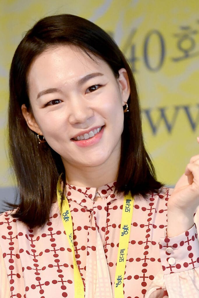 Han Ye-Ri's Outfit at '40th International Modern Dance Festival' Press Conference on May 18, 2021