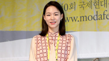 Han Ye-Ri's Outfit at '40th International Modern Dance Festival' Press Conference on May 18, 2021