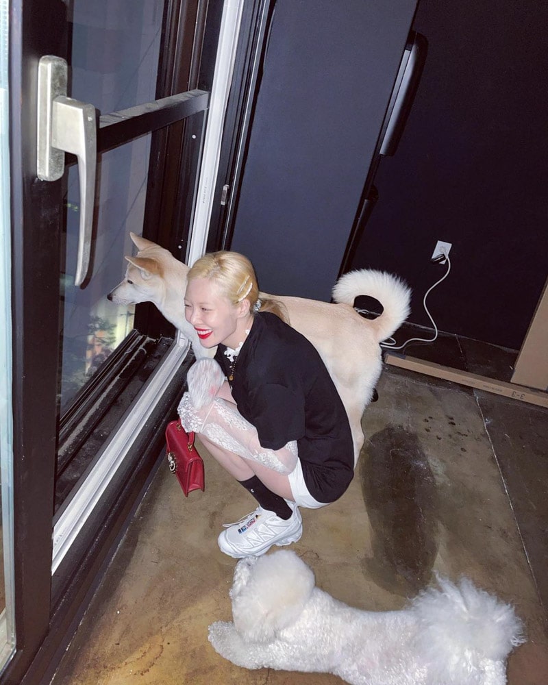 Hyuna's Outfit on Instagram on May 27, 2021