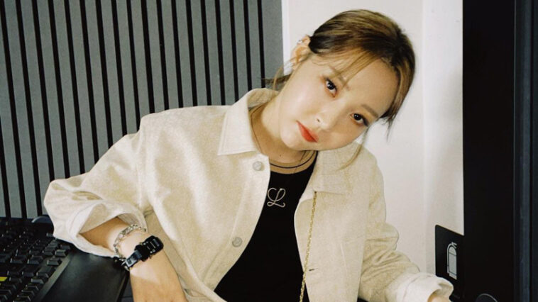 MAMAMOO Moonbyul's Outfit on Instagram on June 10, 2021