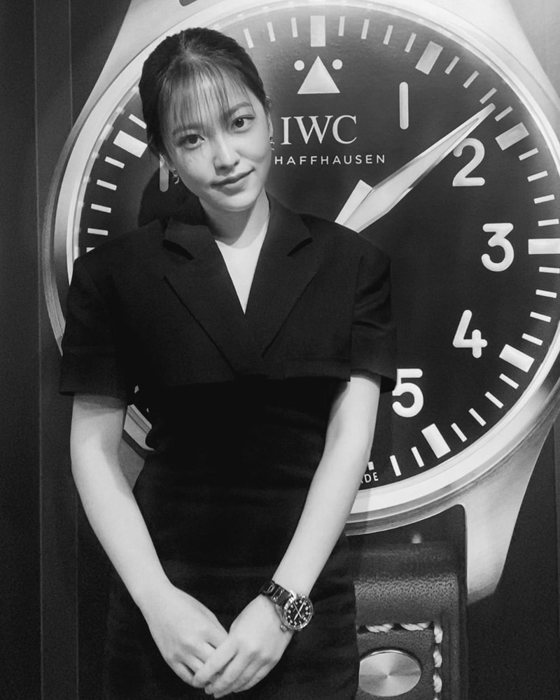 Red Velvet Yeri's Outfit on Instagram on June 25, 2021