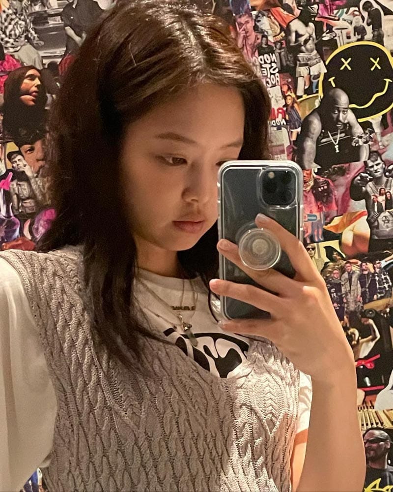 BLACKPINK Jennie's Outfit on Instagram on July 14,2021