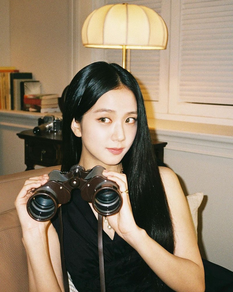 Blackpink Jisoo's Outfit on Instagram on August 1, 2021