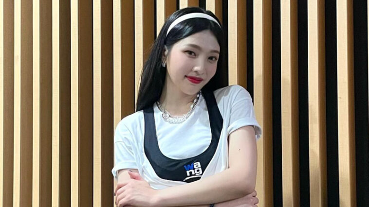 RED VELVET Joy's Outfit on Instagram on August 26, 2021