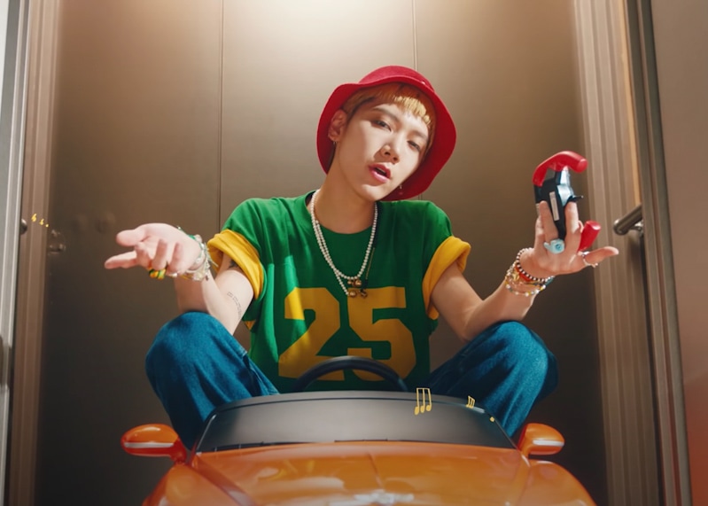 NCT Ten Paint Me Naked MV Kpop Fashion - Look 1