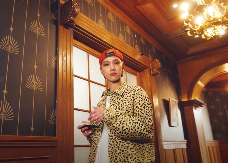 NCT Ten Paint Me Naked MV Kpop Fashion - Look 2