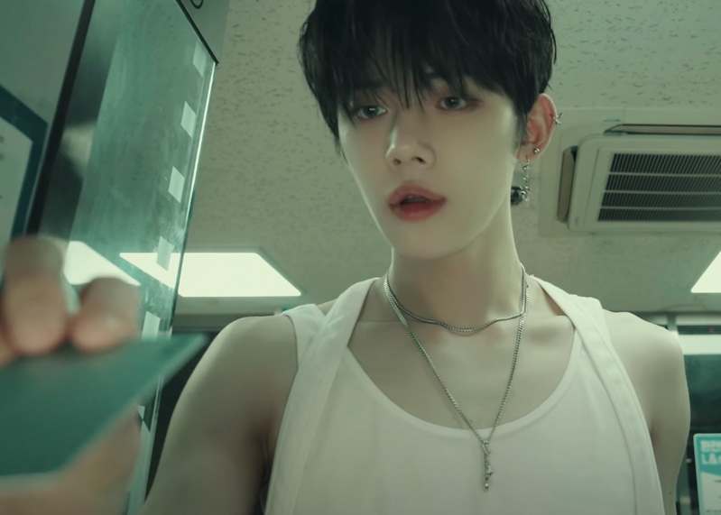 TXT Loser=Lover MV Kpop Fashion - Yeonjun - Look 2