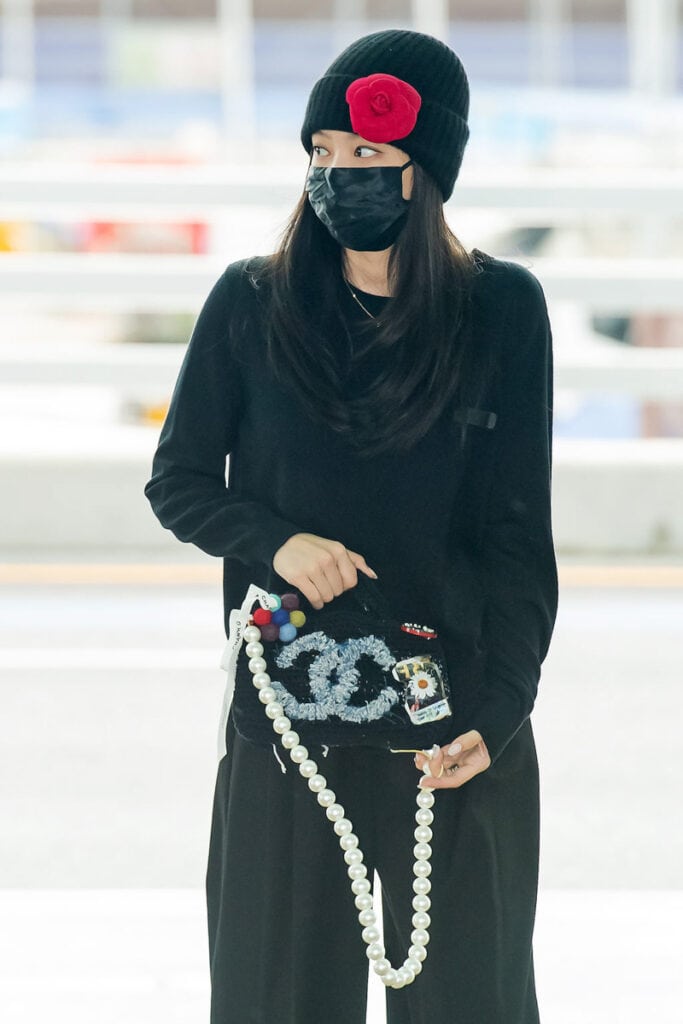 BLACKPINK Jennie's Outfit at Incheon Airport on September 29, 2021