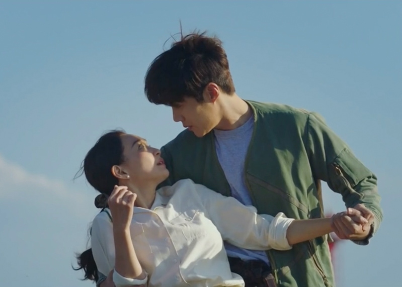 Hometown Cha-Cha-Cha Kdrama Fashion - Kim Seon-Ho - Episode 2-5