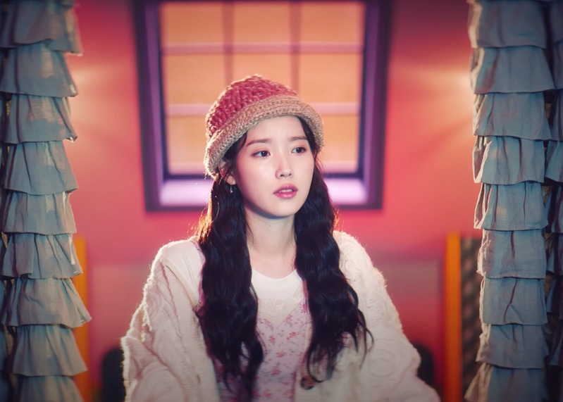 IU Strawberry Moon MV Kpop Fashion - Look 1
