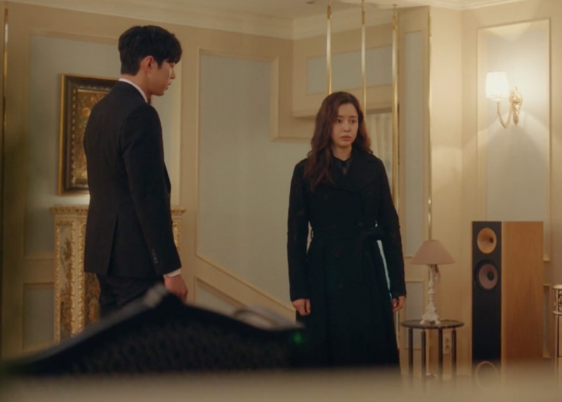 One The Woman Kdrama Fashion - Lee Ha-Nee - Episode 2-1