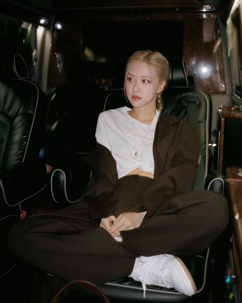 BLACKPINK Rose's Outfit on Instagram on November 19, 2021