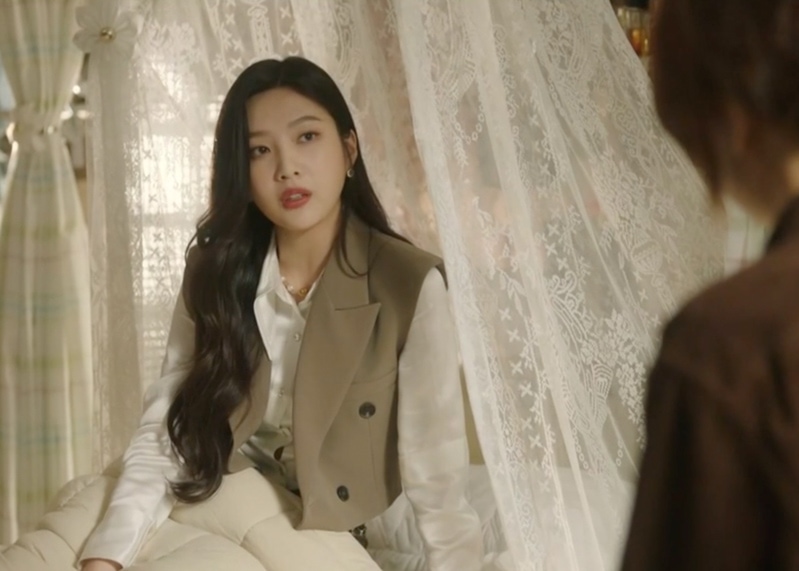The One And Only Kdrama Fashion - RED VELVET Joy - Episode 3-1