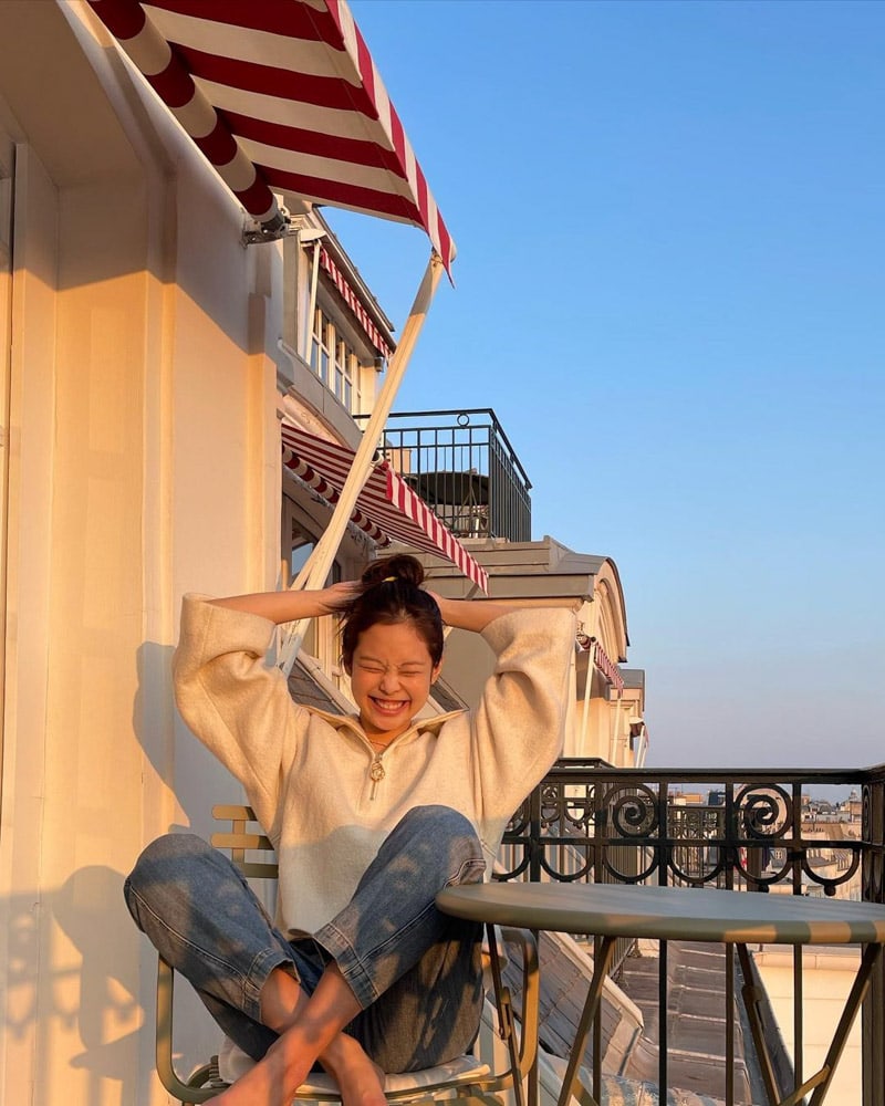 BLACKPINK Jennie's Outfit on Instagram on January 12, 2021