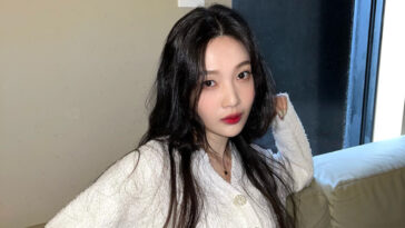 Red Velvet Joy's Outfit on Instagram on March 31, 2022