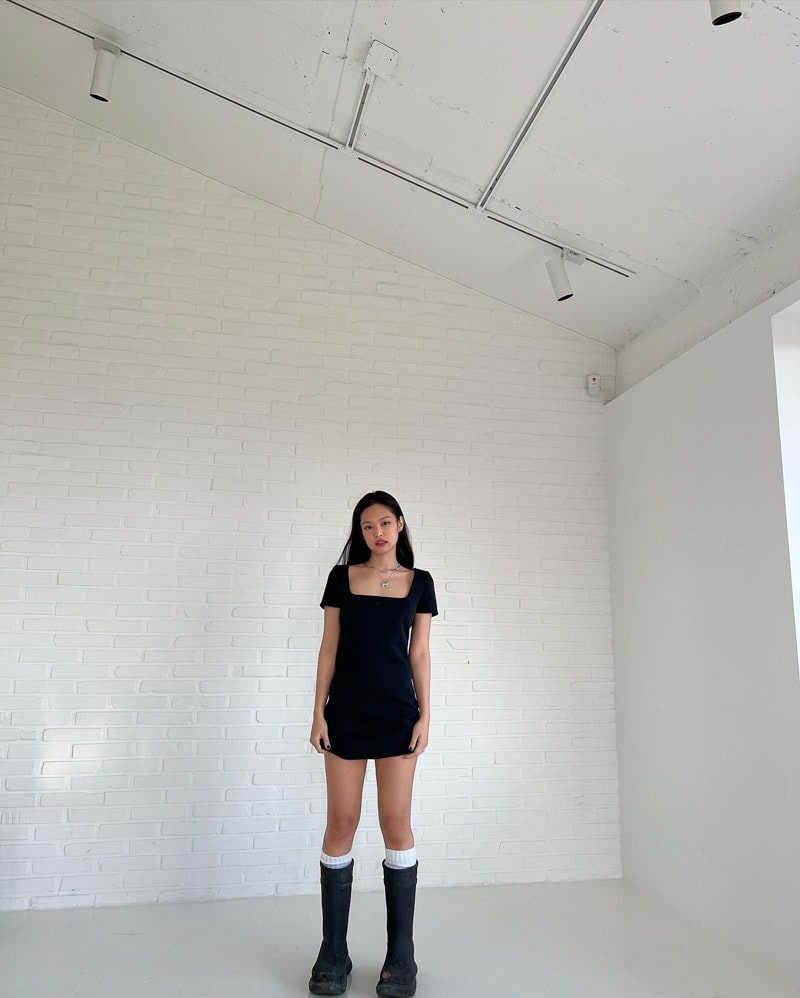 BLACKPINK Jennie's Outfit on Instagram on April 2, 2022