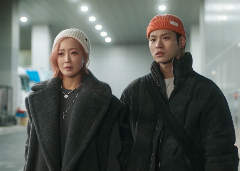 Tomorrow Kdrama Fashion - Kim Hee-Sun - Episode 2-1