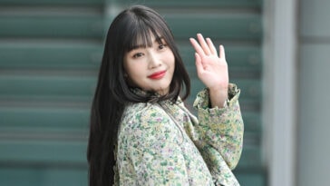Red Velvet Joy'S Outfit at SBS ‘TV Animal Farm’ on April 27, 2022
