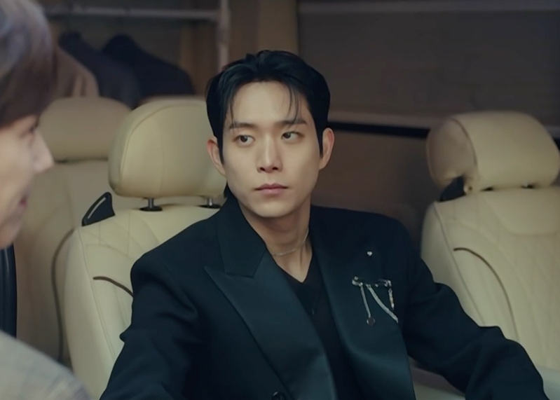 Shooting Stars Kdrama Fashion - Kim Young-Dae - Episode 2-1