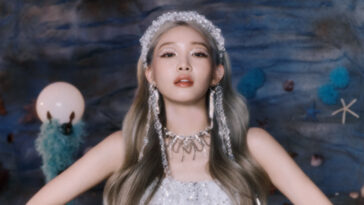 Chungha Sparkling MV Fashion