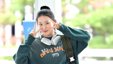 RED VELVET Seulgi's Outfit at Incheon Airport on September 11, 2022