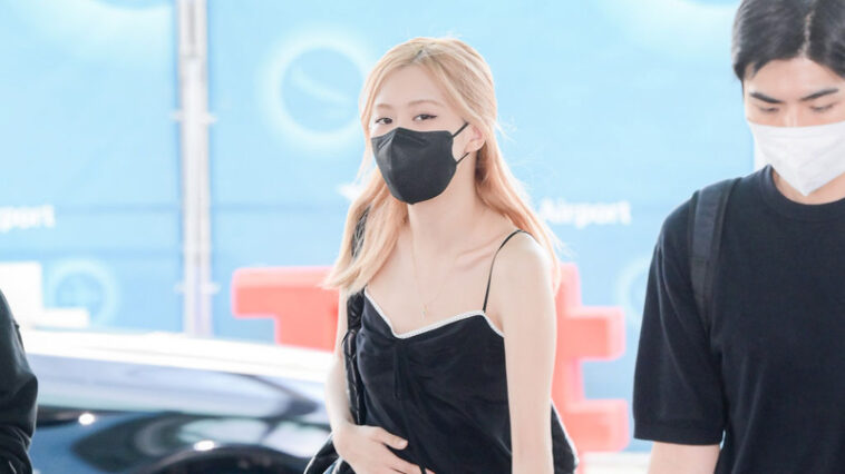 220912 BLACKPINK Rose - Incheon Airport-2