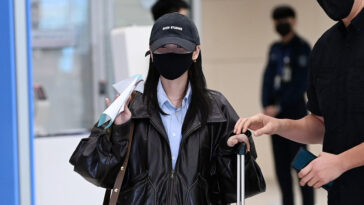 IU's Outfit at Incheon Airport on September 29, 2022