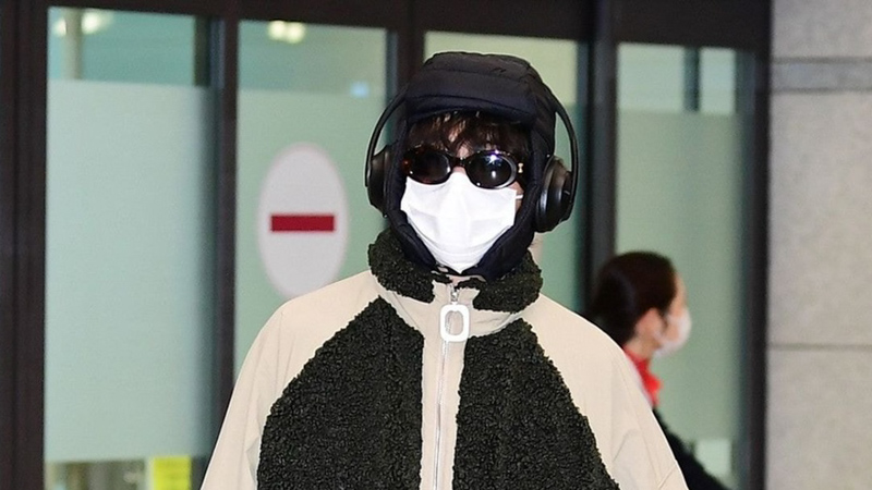 Airport Fashion: BTS V
