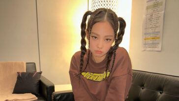 Blackpink Jennie's Outfit on Instagram December 14, 2022