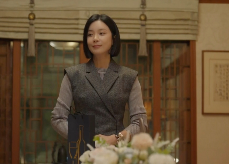 Agency Kdrama Fashion - Lee Bo-Young - Episode 2-6