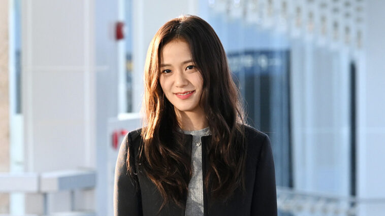 BLACKPINK Jisoo's Outfit at Incheon Airport on June 19, 2023