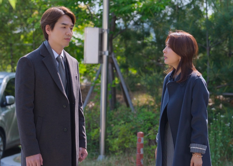 Queenmaker Kdrama Fashion - Kim Hee-Ae - Episode 6-1