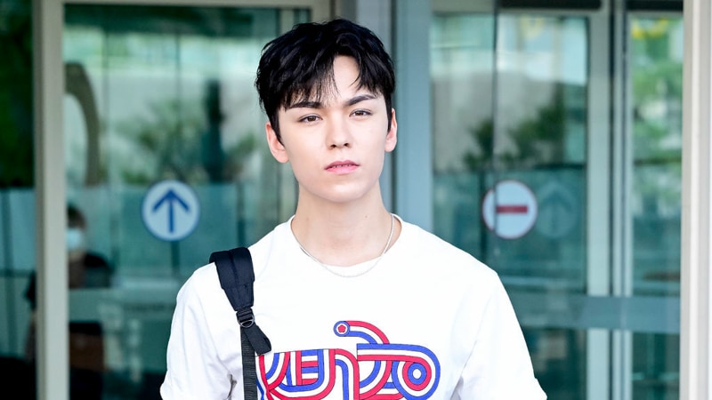 SEVENTEEN's Vernon Headed To Paris In A Casually Confident