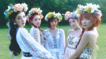 RED VELVET Cosmic MV Fashion