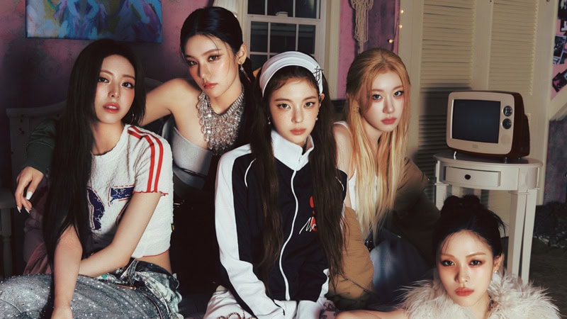 ITZY 'Gold' Outfits & Style Breakdown - kpop stories