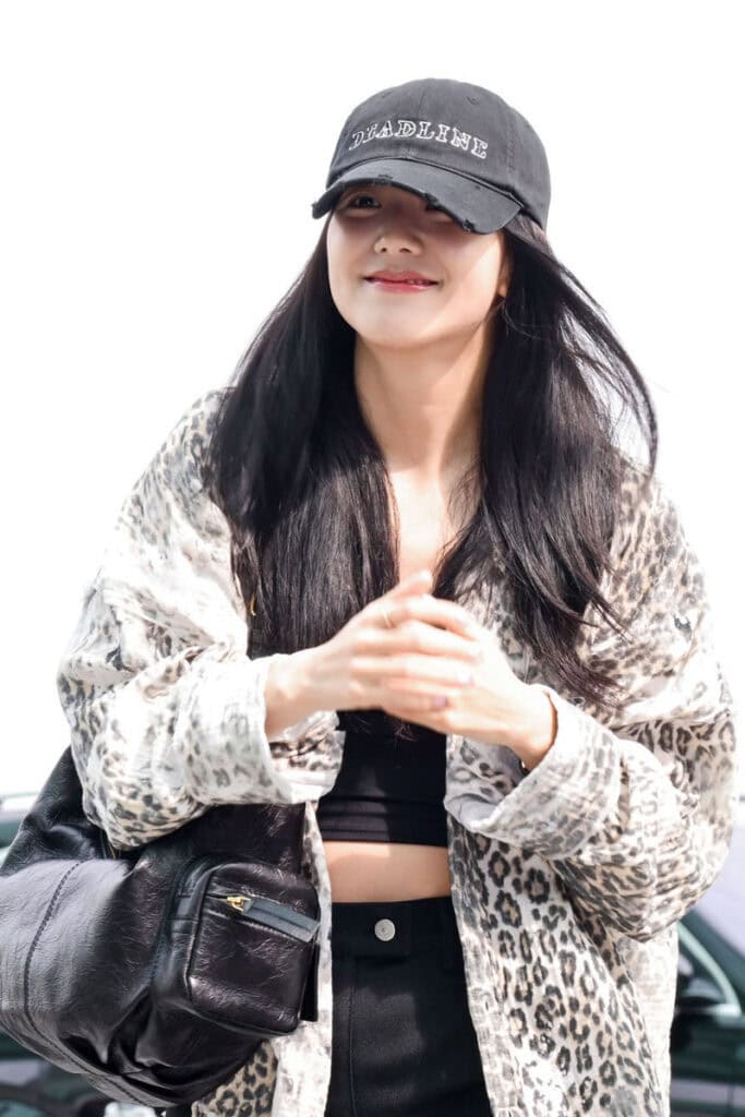 BLACKPINK Jisoo's Outfit at Incheon Airport on August 1, 2025