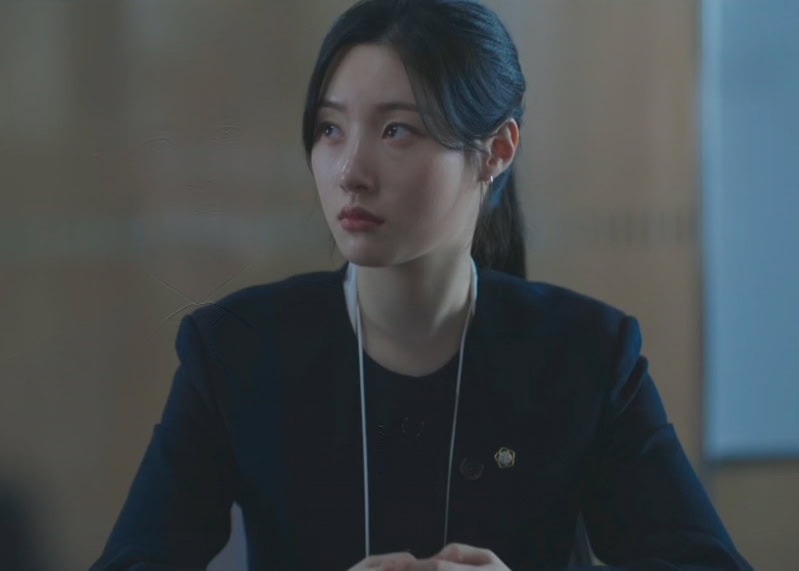Beyond The Bar Kdrama Fashion - Jung Chae-Yeon - Episode 2-2