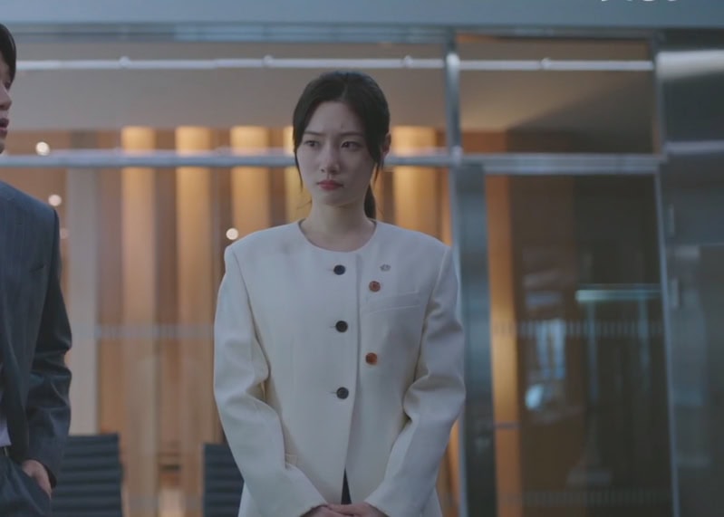 Beyond The Bar Kdrama Fashion - Jung Chae-Yeon - Episode 11-1
