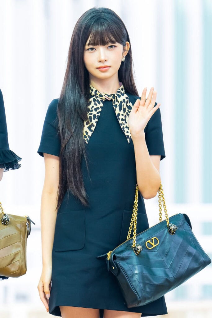 IVE Rei's Outfit at Incheon Airport on October 3, 2025