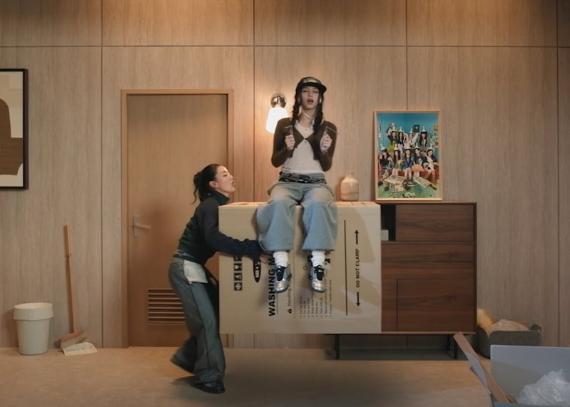 TWICE 'Me+You' MV Kpop Fashion - Chaeyoung