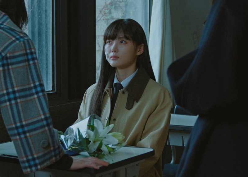 Dear X - Kim Yoo-jung Kdrama Fashion - Ep 2-1